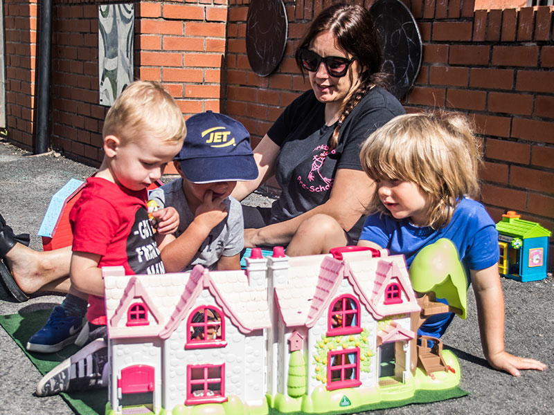 Kirkburton Pre-School play time